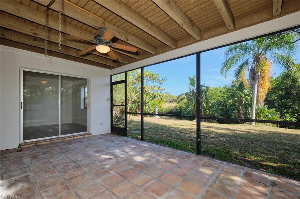 1374 Harbor View Dr Property Photo 36