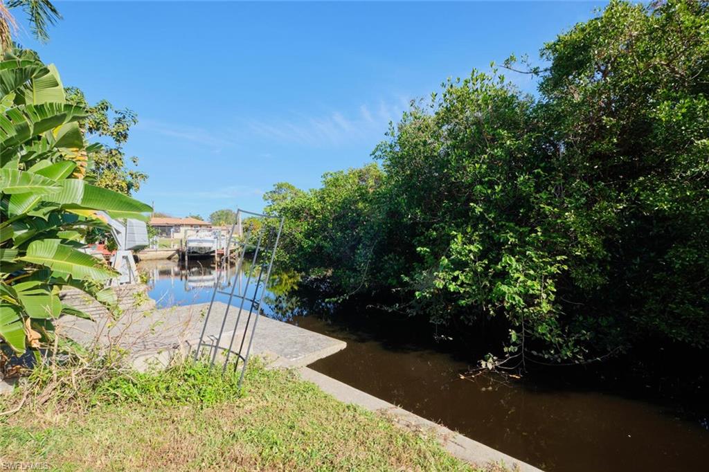 1374 Harbor View Dr Property Photo 40