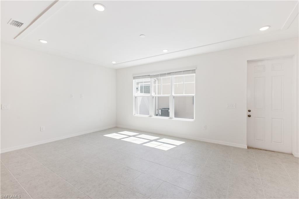 17330 Alderwood Ln Property Photo 6