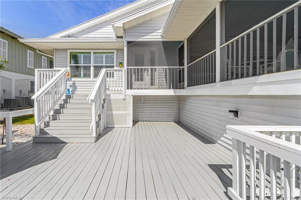 13690 Waterfront Dr Property Photo 6