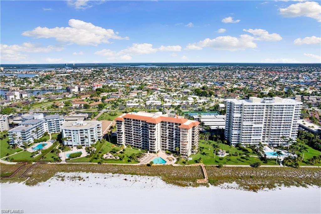 180 Seaview Ct # 212 Property Photo 3