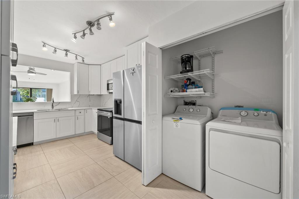 15481 Admiralty Cir # 4 Property Photo 11