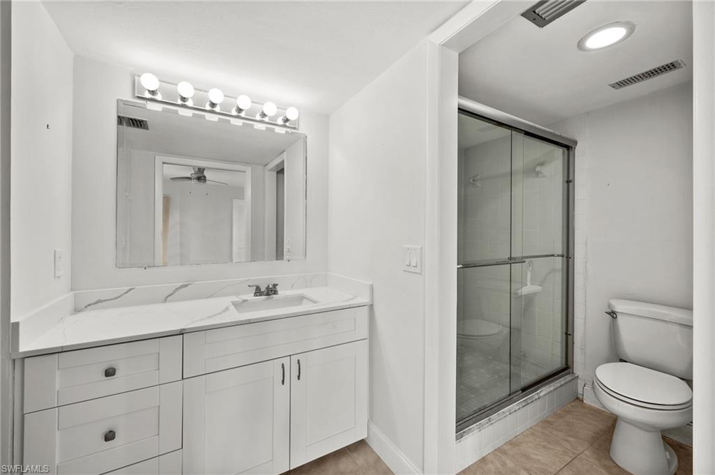 15481 Admiralty Cir # 4 Property Photo 23