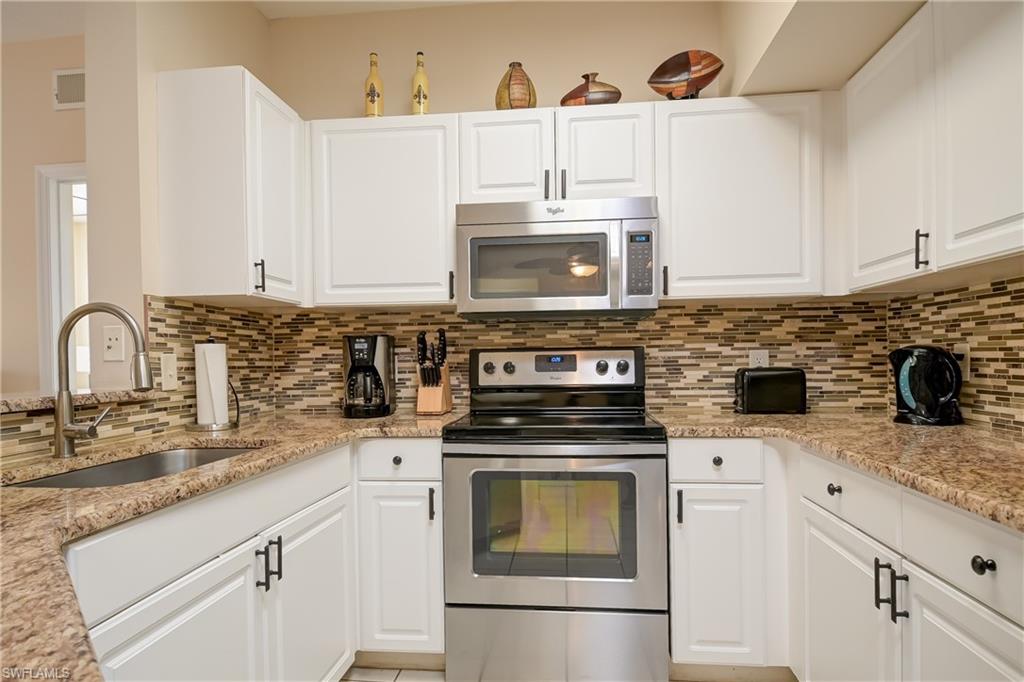 15605 Ocean Walk Cir # 203 Property Photo 2