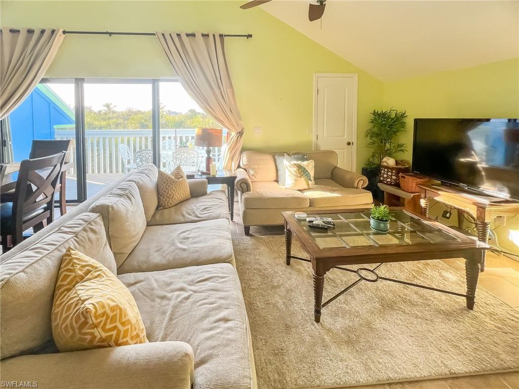 564 Coral Cir Property Photo 12