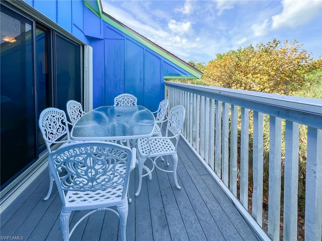 564 Coral Cir Property Photo 37