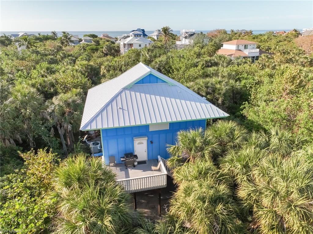 564 Coral Cir Property Photo 47