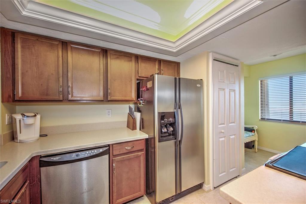 7500 Estero Blvd # 806 Property Photo 2