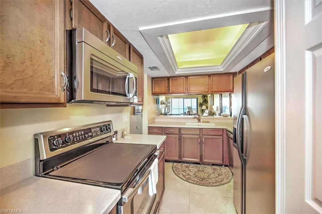 7500 Estero Blvd # 806 Property Photo 10