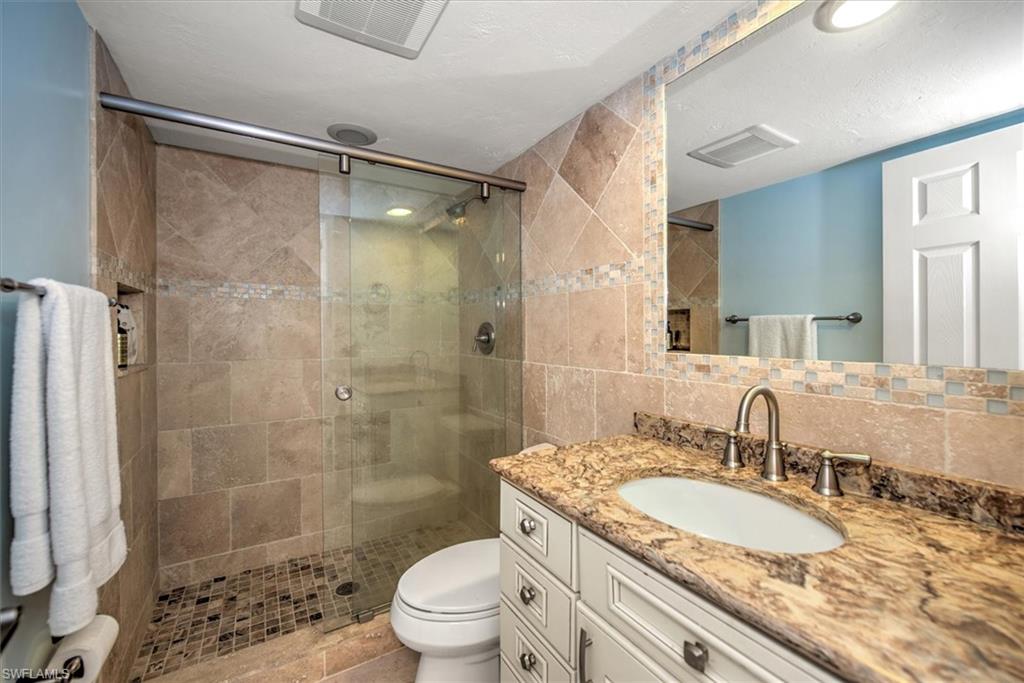 7500 Estero Blvd # 806 Property Photo 18