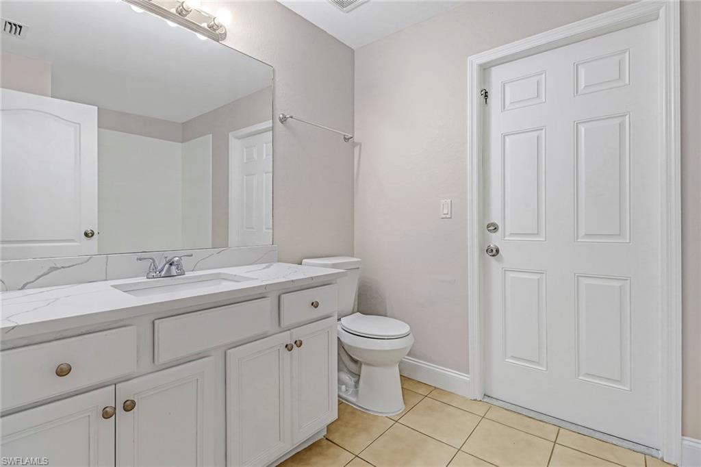 4490 10th St Ne Property Photo 13