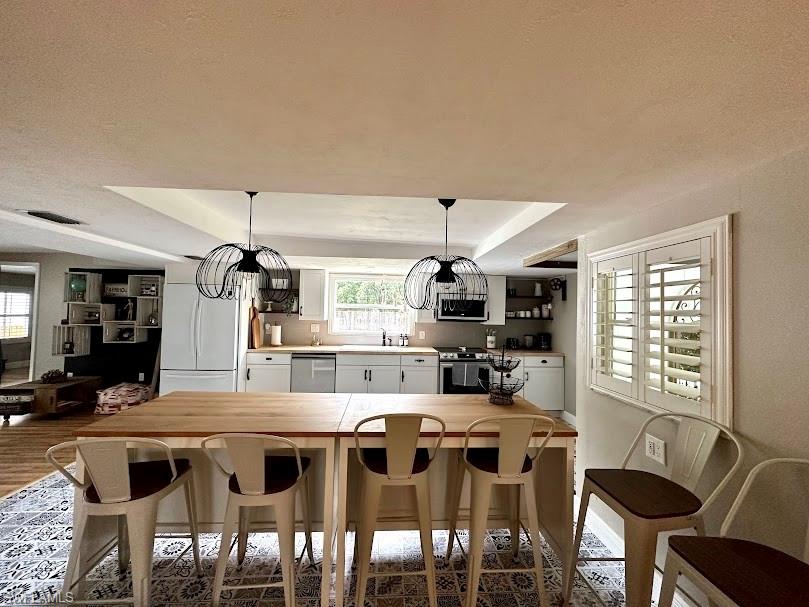 224103298 Property Photo 10