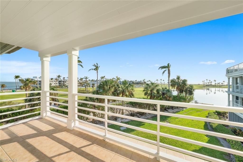 1666 Lands End Village Property Photo 11