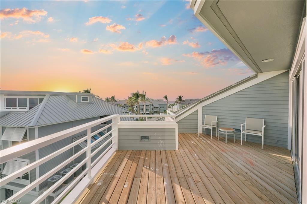 1666 Lands End Village Property Photo 20