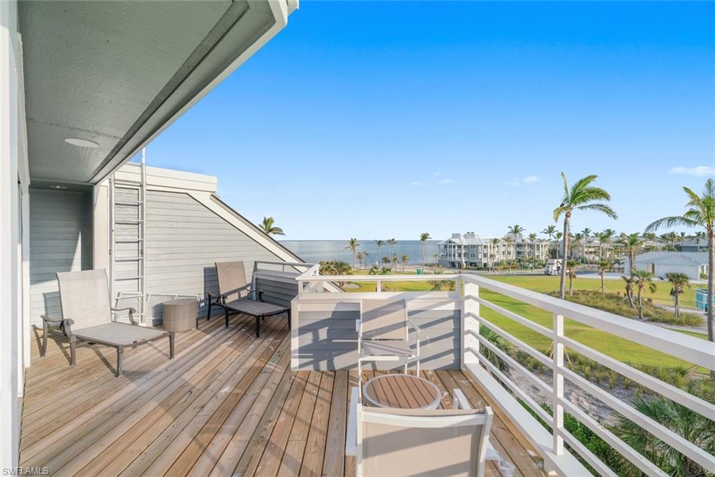 1666 Lands End Village Property Photo 21