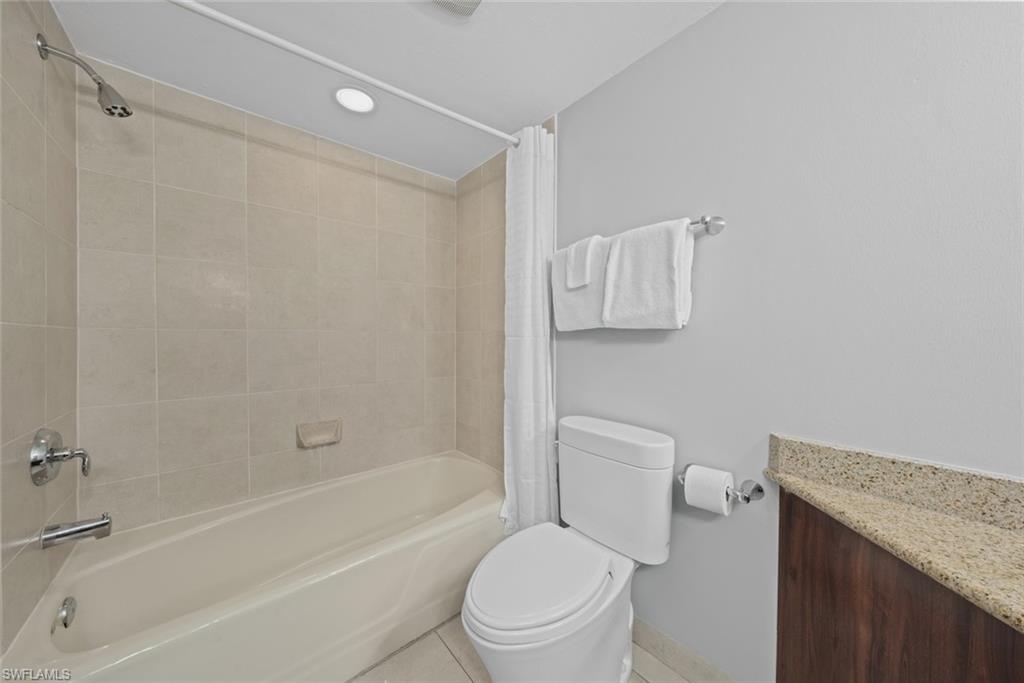 1666 Lands End Village Property Photo 32