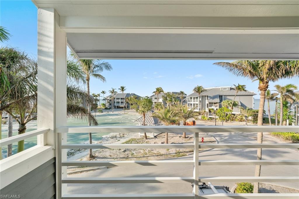 1666 Lands End Village Property Photo 33