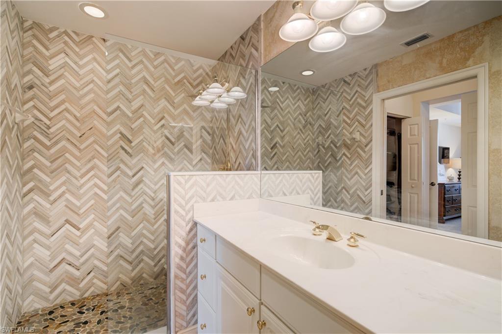 20916 Island Sound Cir # 305 Property Photo 20