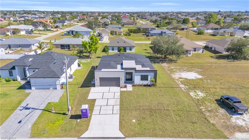 1021 Chiquita Blvd N Property Photo 4