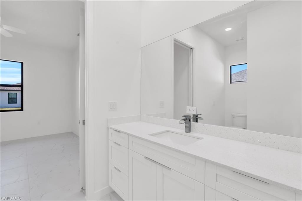 1021 Chiquita Blvd N Property Photo 29