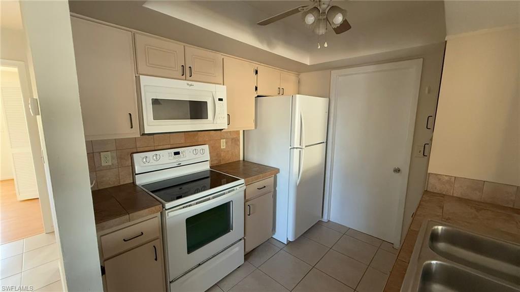 2823 Sw Santa Barbara Pl # 2823 Property Photo 7