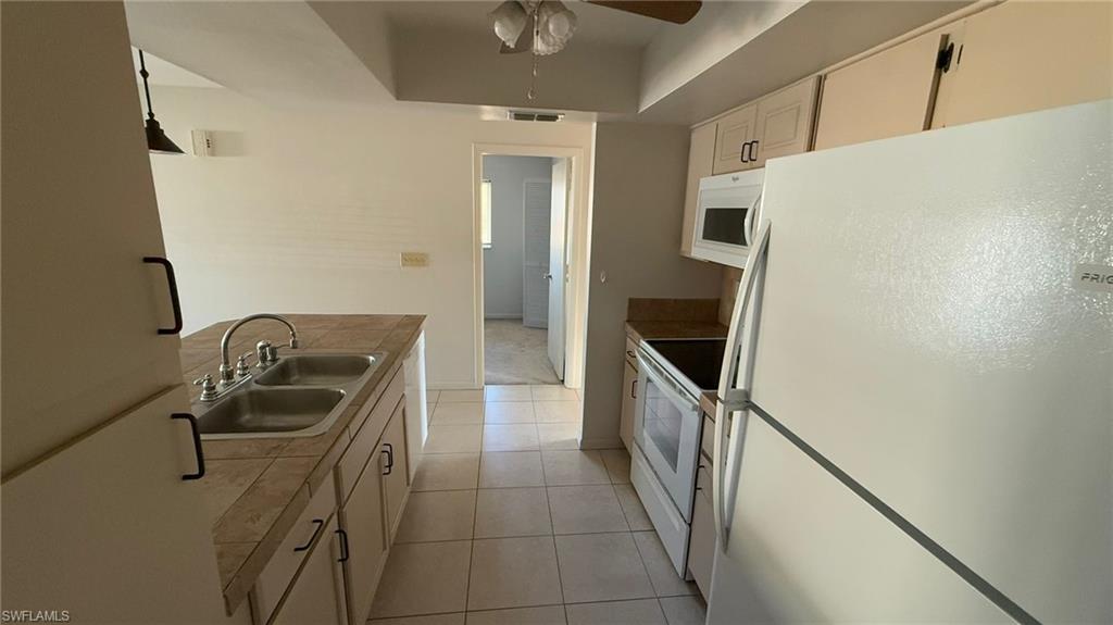 2823 Sw Santa Barbara Pl # 2823 Property Photo 14