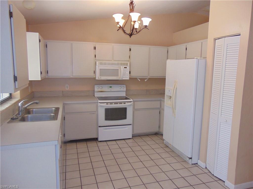 906 Wells Ave Property Photo 6