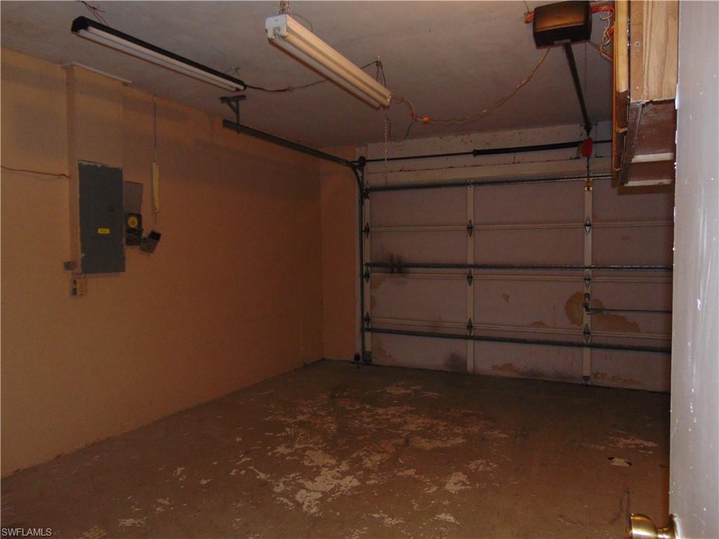 906 Wells Ave Property Photo 17