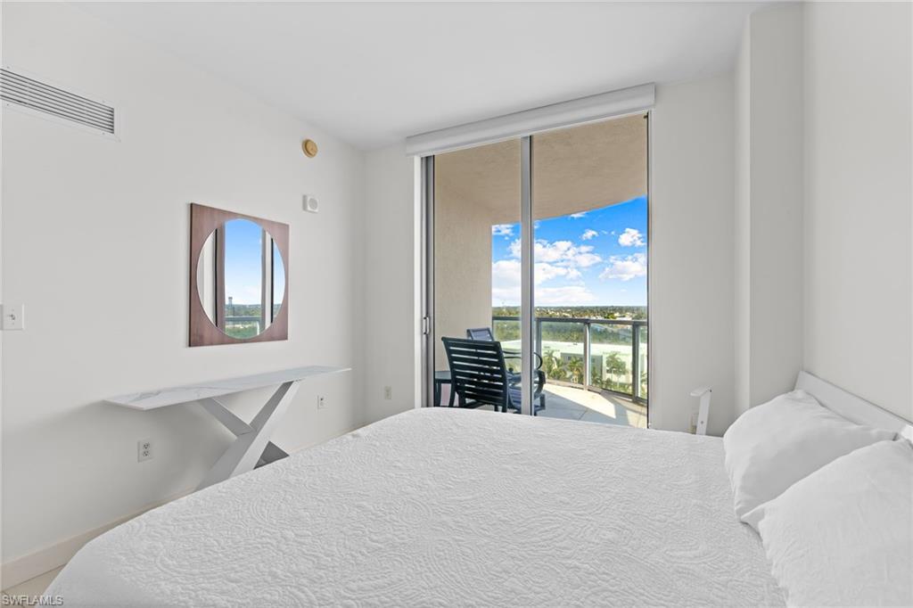 3000 Oasis Grand Blvd # 1101 Property Photo 6