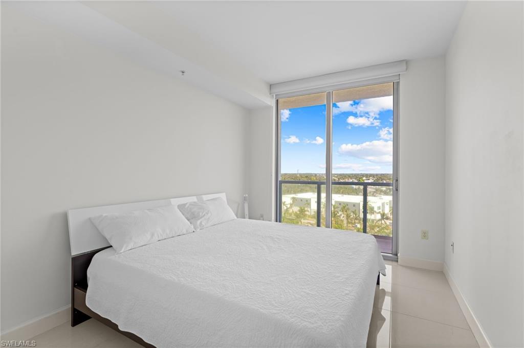 3000 Oasis Grand Blvd # 1101 Property Photo 8