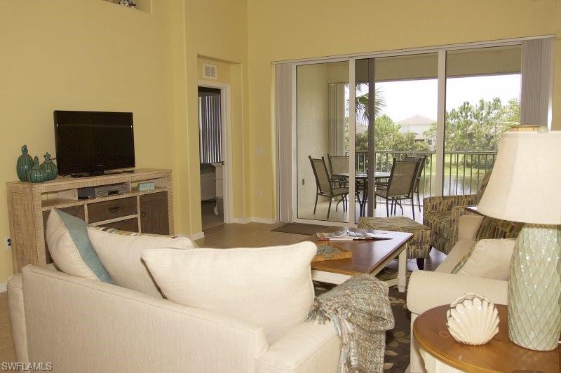 10129 Colonial Country Club Blvd # 1505 Property Photo 3