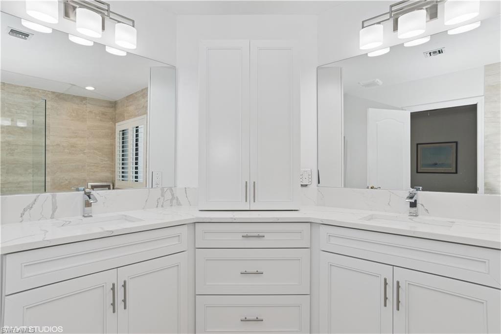 7048 Pelican Bay Blvd C-105 Property Photo 14