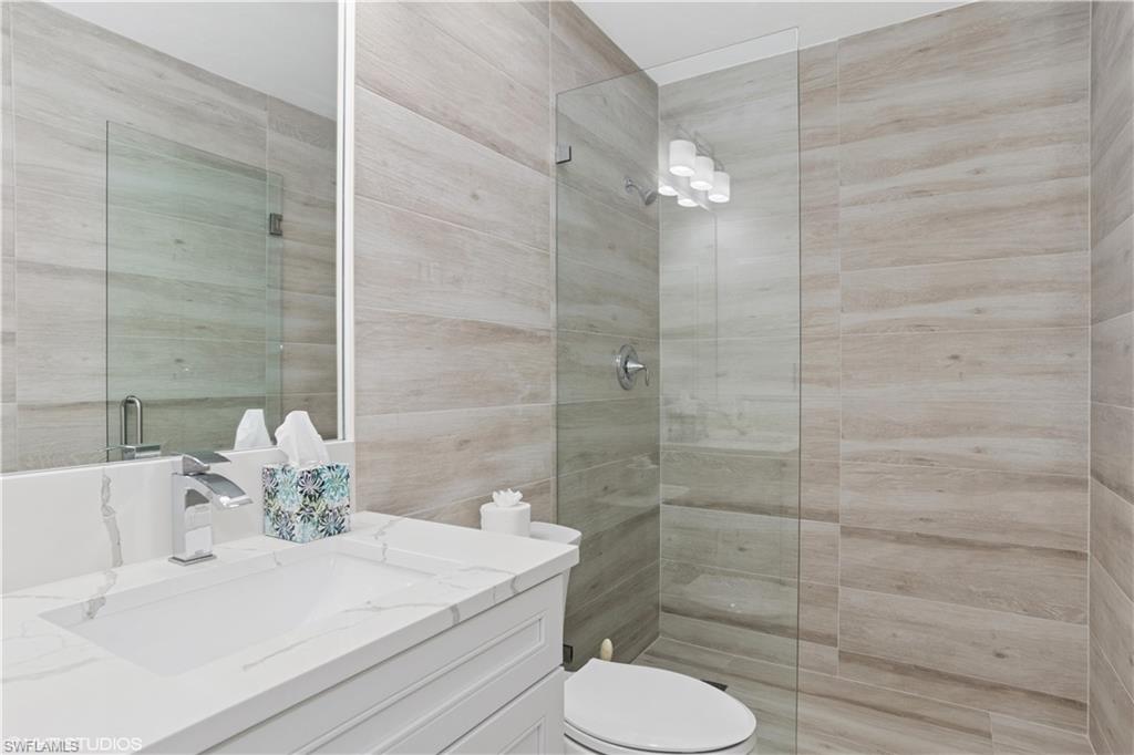 7048 Pelican Bay Blvd C-105 Property Photo 15