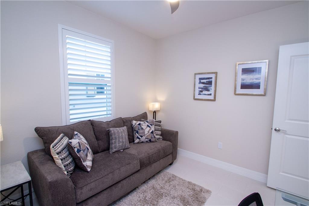 262 Indies Dr # 101 Property Photo 22