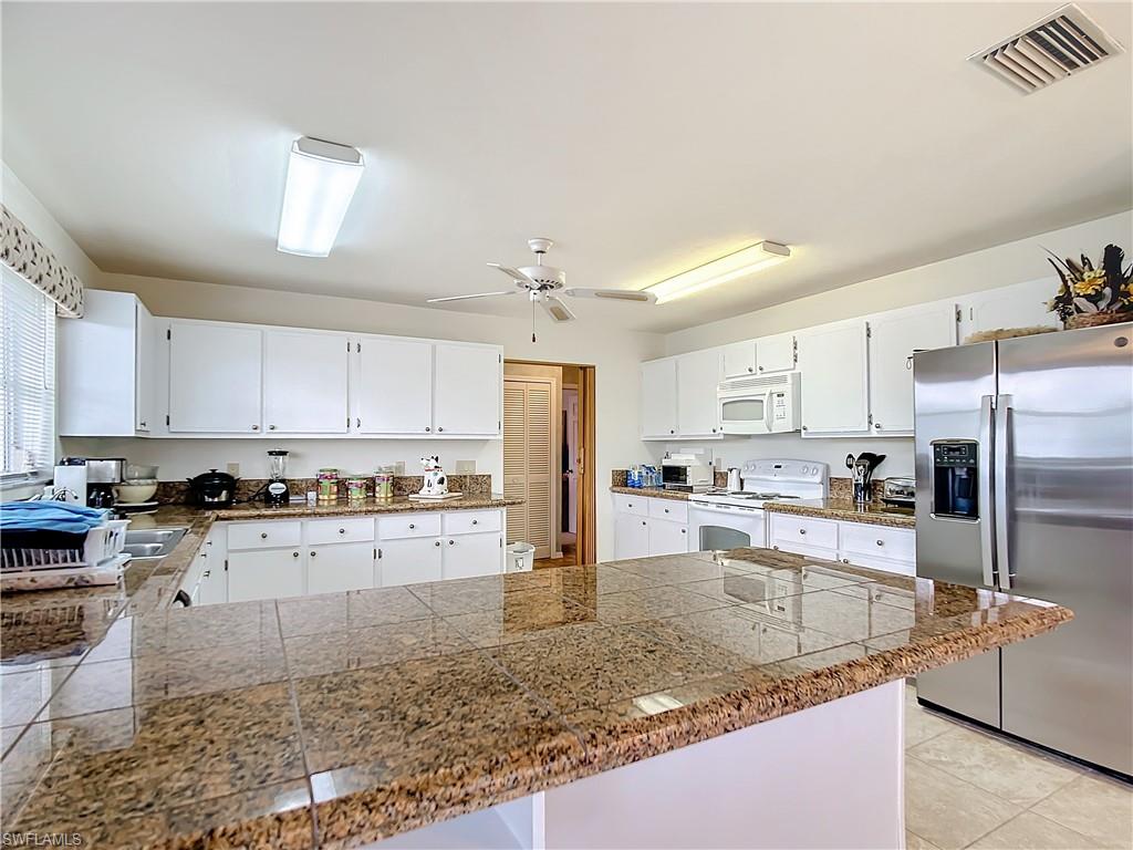 7397 Grande Pine Rd Property Photo 14
