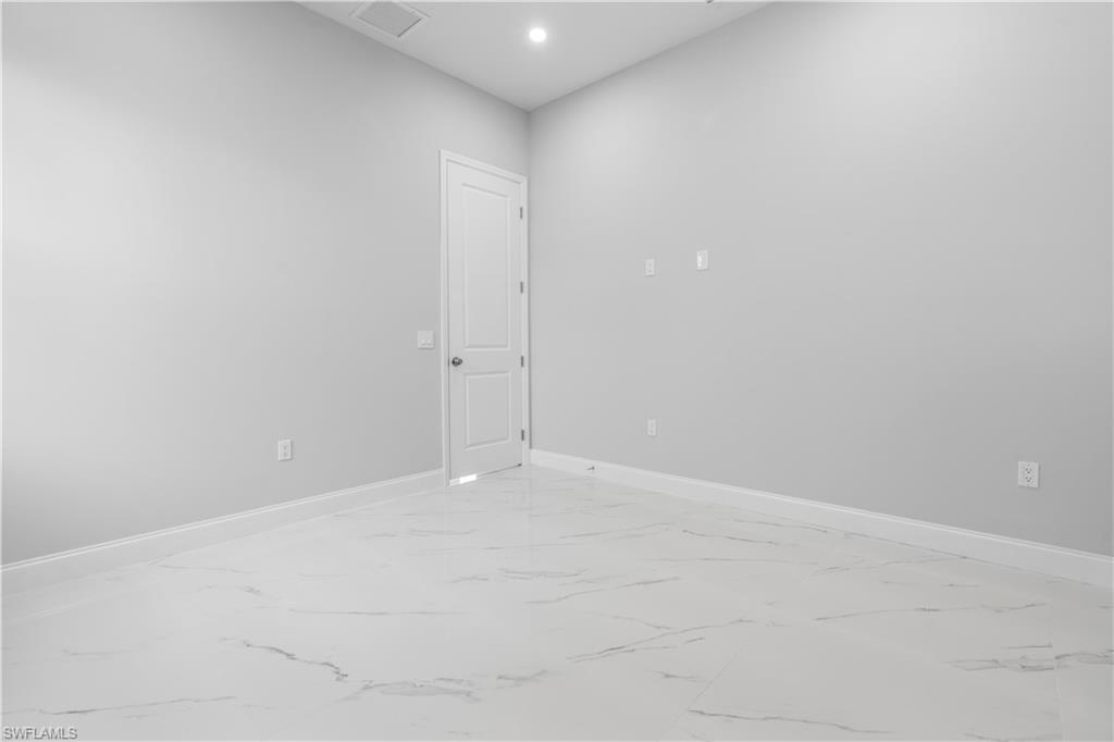 2848 Nw 3rd Ter Property Photo 23