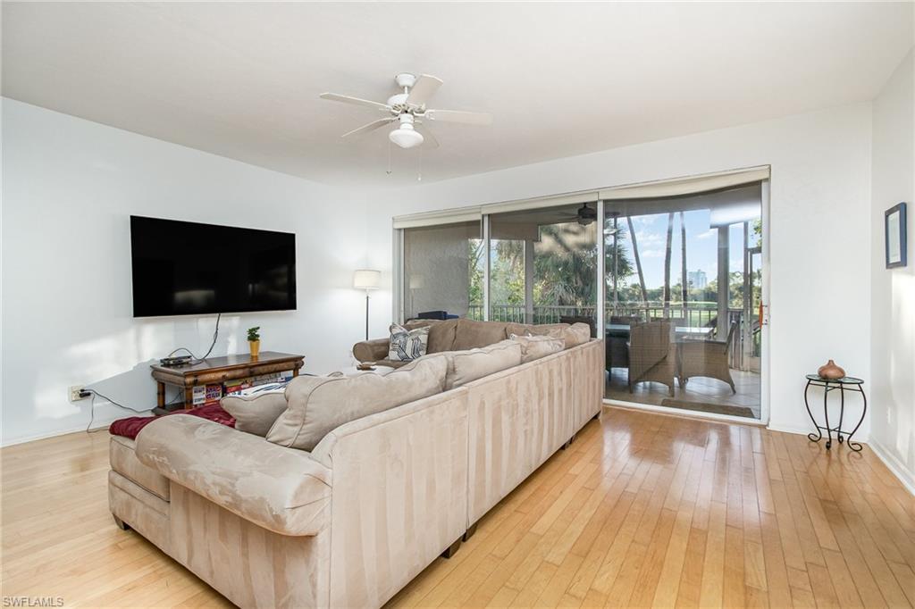26876 Wedgewood Dr # 102 Property Photo 4