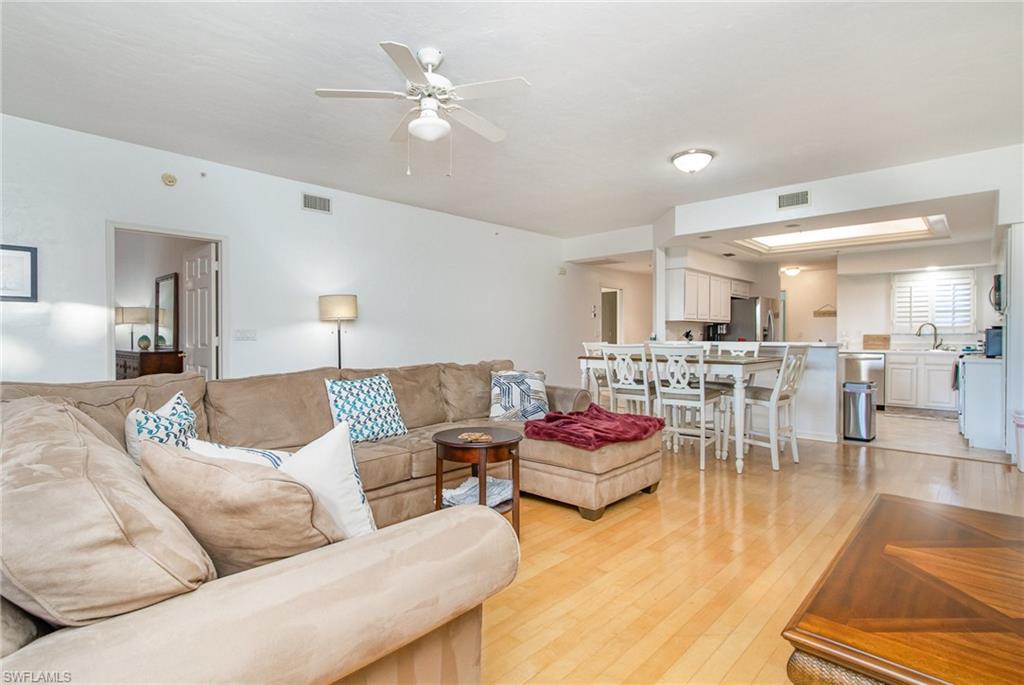 26876 Wedgewood Dr # 102 Property Photo 6