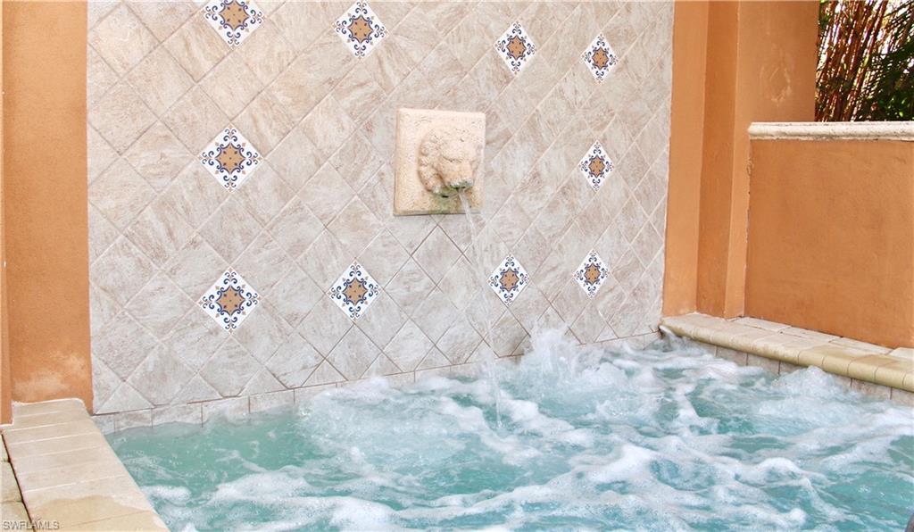 1265 Wildwood Lakes Blvd # 303 Property Photo 25