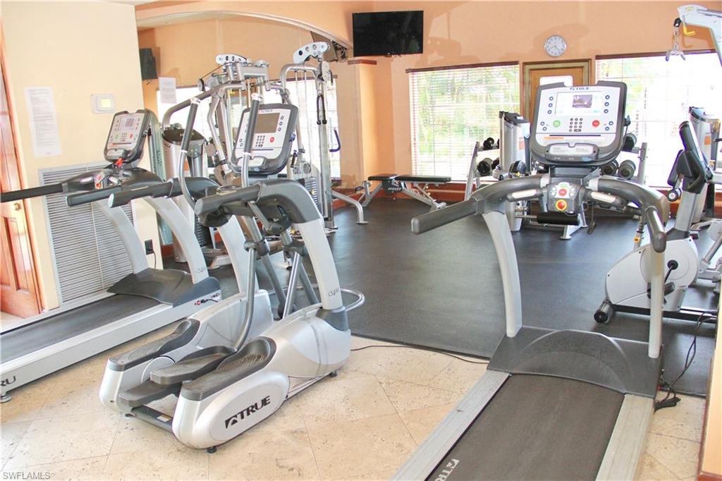 1265 Wildwood Lakes Blvd # 303 Property Photo 27