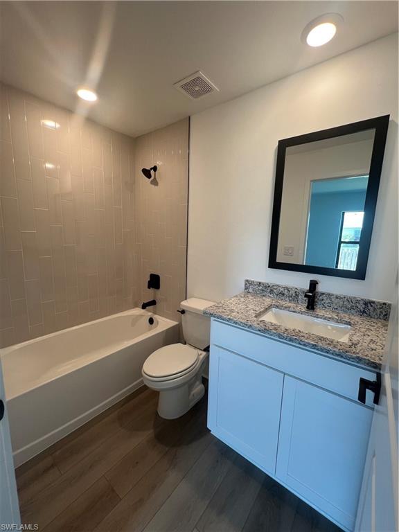 336 Parkdale Blvd Property Photo 7
