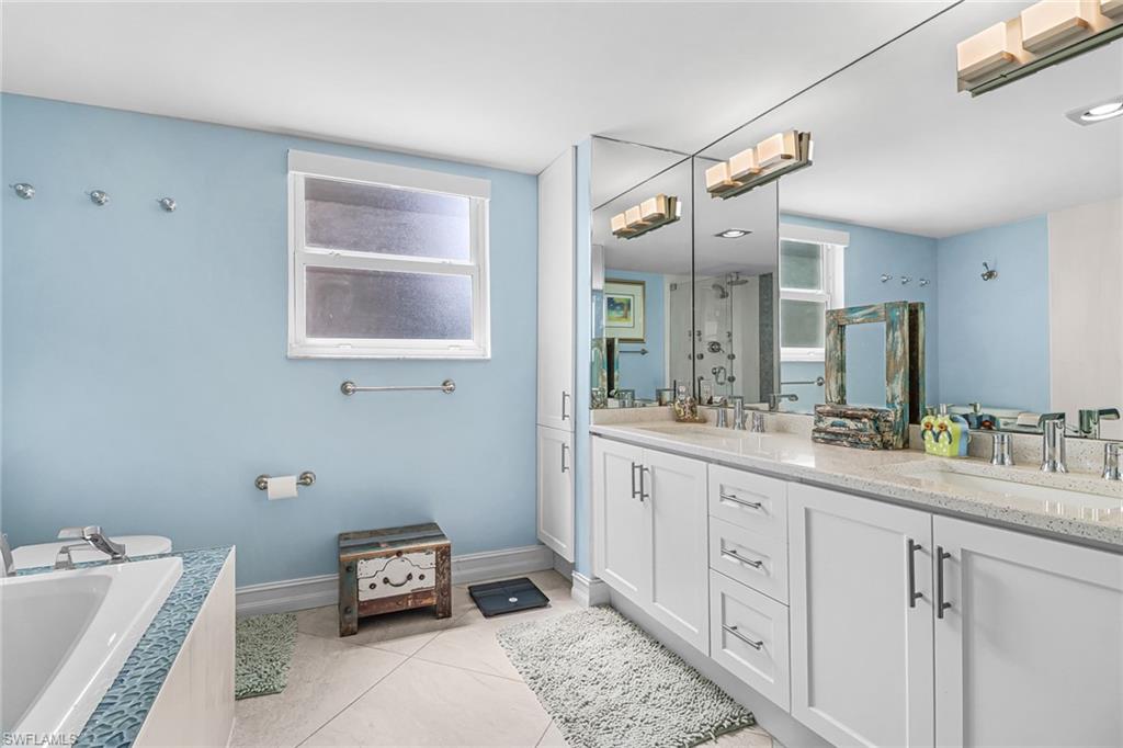 10701 Gulfshore Dr # 201 Property Photo 35