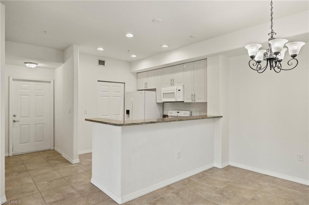 13150 Bella Casa Cir # 2193 Property Photo 8