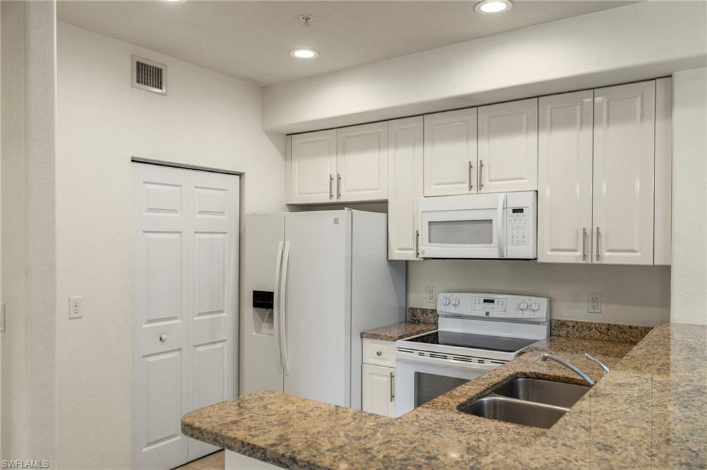 13150 Bella Casa Cir # 2193 Property Photo 11