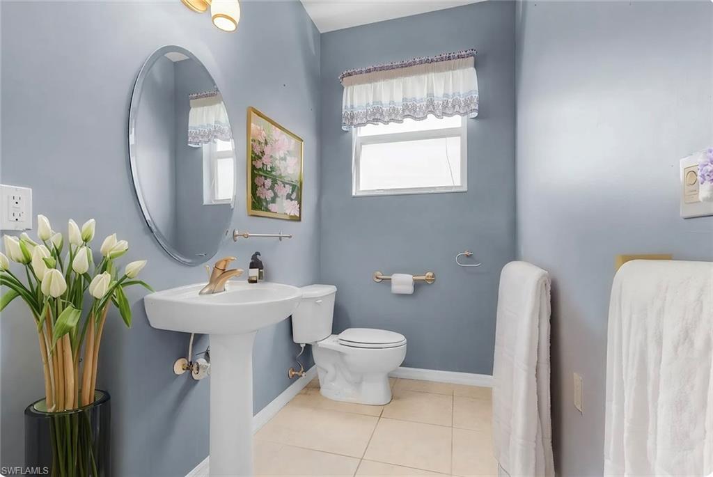 8318 Laurel Lakes Way Property Photo 9