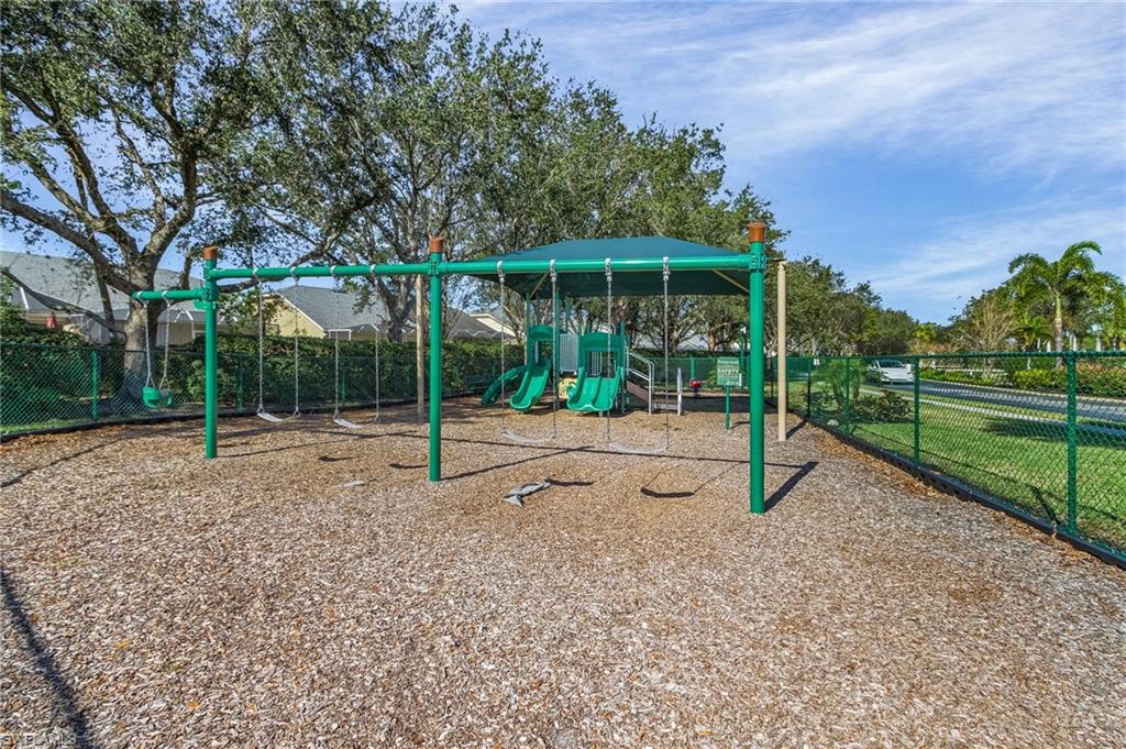 8318 Laurel Lakes Way Property Photo 41