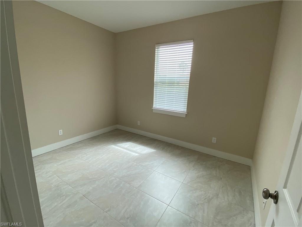 2300 Jackson Ave Property Photo 15