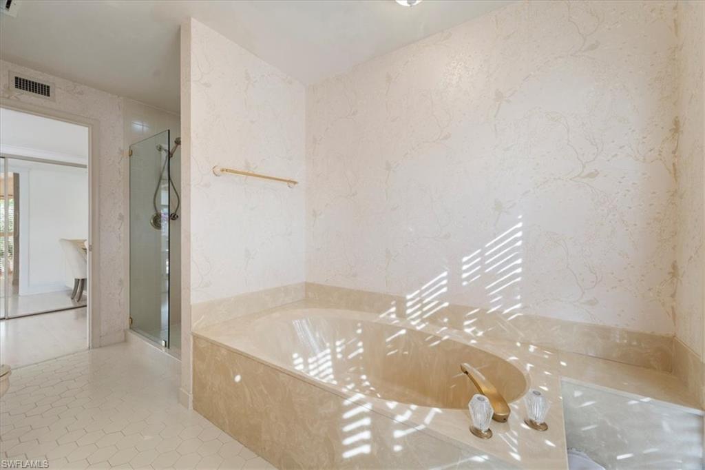 6740 Pelican Bay Blvd Property Photo 37