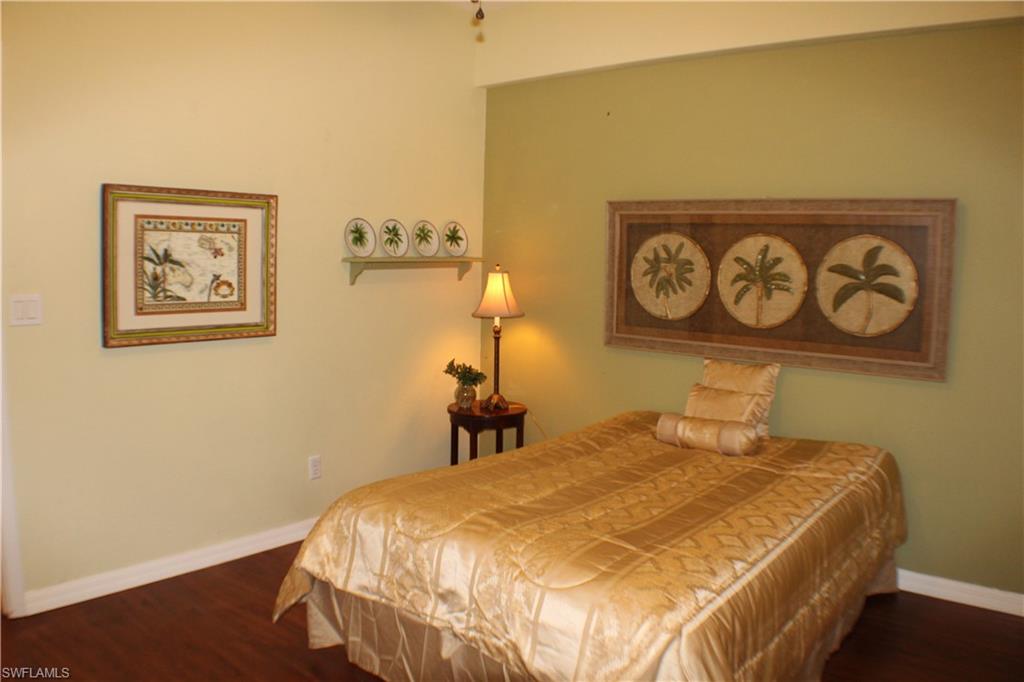 242 Newport Dr # 502 Property Photo 18