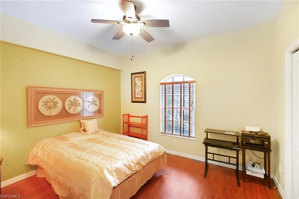 242 Newport Dr # 502 Property Photo 19